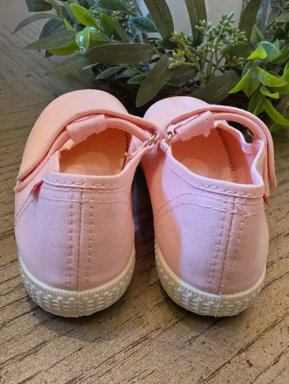 Cienta Pink Canvas Mary Jane Sneakers for Kids Size 11